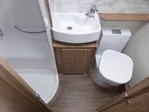 Coachman VIP 570 2018 caravans Library Photo