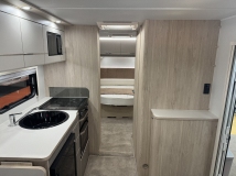 Elddis AVANTE 550  2025 caravans Library Photo