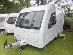 Lunar Quasar 462 2017 caravans Library Photo