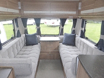 Lunar Quasar 462 2017 caravans Library Photo